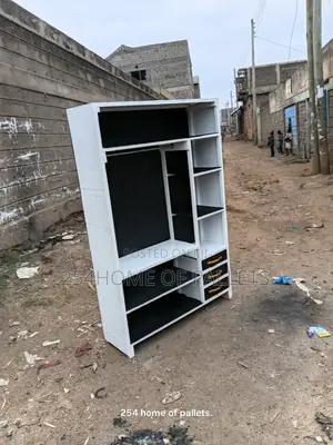 4x6 Pallet Wardrobe - Brand New