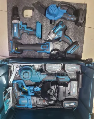 5-in-1 Cordless Makita Combo Tool Kit