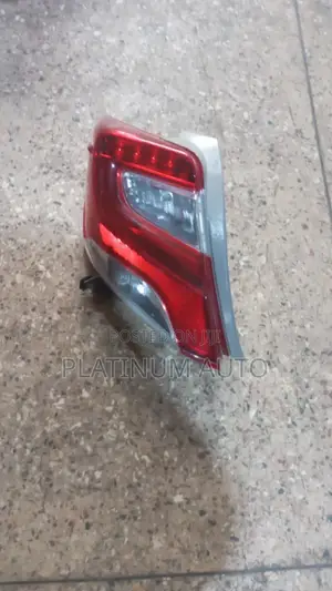 Taa ya Nyuma Toyota Vitz 2015 (Ex-Japan)