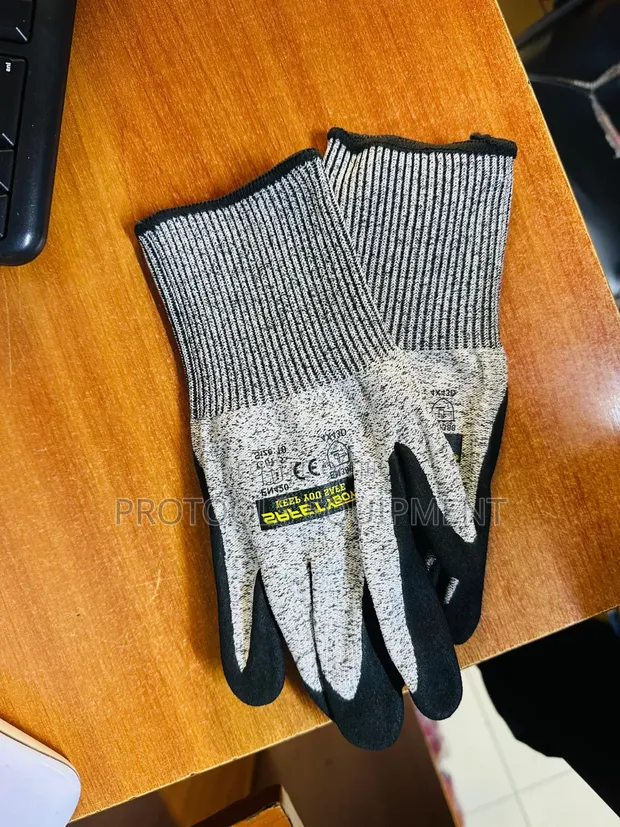 Anti-Cut Gloves - 1