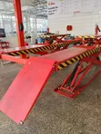 4.0 Tani Nzito Scissor Lift - 2