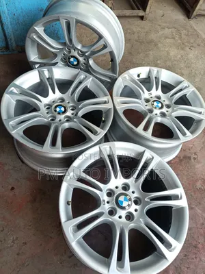 Magurudumu ya BMW Saizi 18