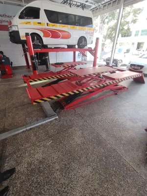 Heavy Duty 4 Ton Scissor Car Lift Machine