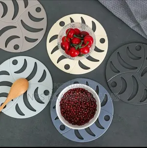 Chic Nordic Silicone Heat Insulated Coaster Mats