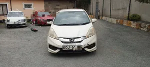 Honda Fit Shuttle 2015 Nyeupe