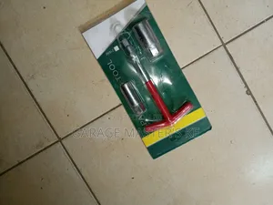 Professional Spark Plug Socket/Opener