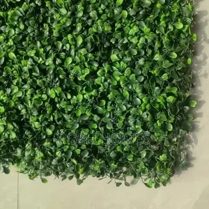 Modern Chic Green Hedge Panels (40x60cm)
