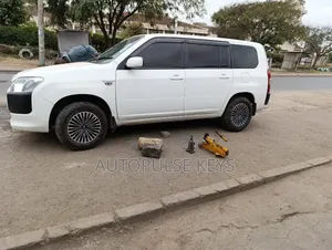Kutengeneza Ufunguo wa Akiba wa Toyota Probox