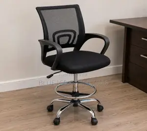 Ergonomic Mesh Office Chair with Footrest - Brand New