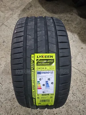 Lykeen 265/35R18 Tyre