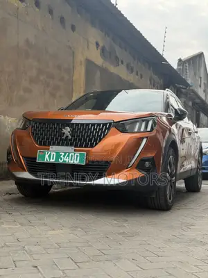 Peugeot 2008 GT Line 2021 Brown