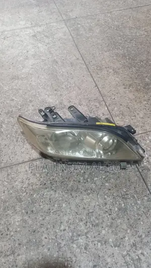 Toyota Vanguard Xenon Headlight (Ex-Japan)