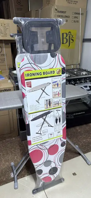 Ironing Board inayokunjwa - Mpya Kabisa