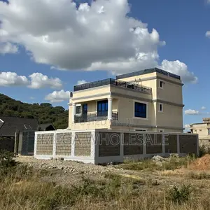 Nyumba ya Kifahari ya Vyumba 5 Imejengwa na Samani, Inauzwa Ruiru