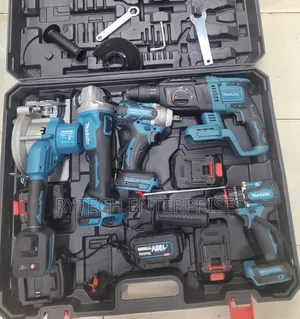 5-in-1 Cordless Makita Combo Tool Kit