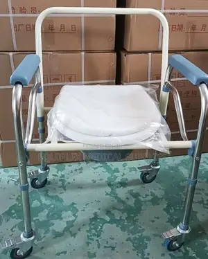 Height Adjustable Commode Chair with Wheels