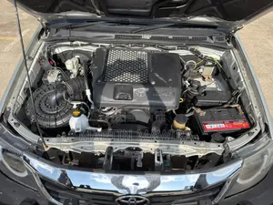 Toyota Hilux 2014 Silver