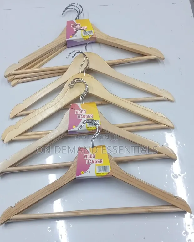 Wood Hangers Has Best Quality A Set of 10pieces - 1