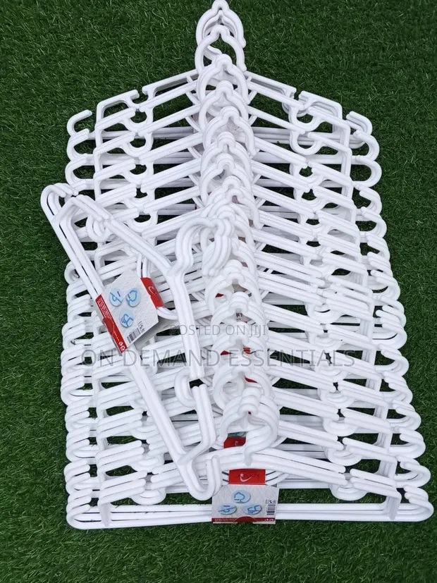 White Hangers Available Have Best Quality - 1