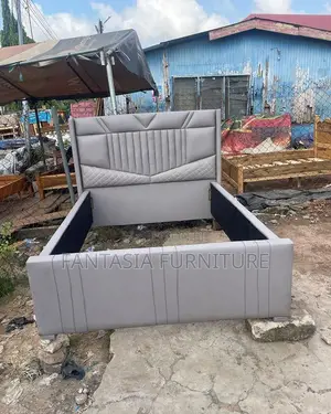5x6 Grey Faux Fabric Chester Bed