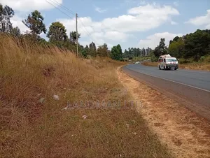 Prime 3/4 Acre Commercial Plot for Sale - Kenol Karugia