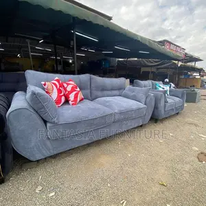 Kochi ya Butterfly ya Seater 3 - Kitambaa cha Kijivu