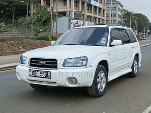 Subaru Forester 2005 Nyeupe