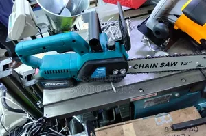 12" Makita Battery Chainsaw