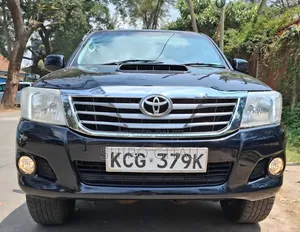 Toyota Hilux Double Cab 2011