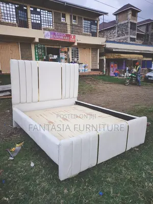 5x6 White Chester Bed Frame with Gold Trim