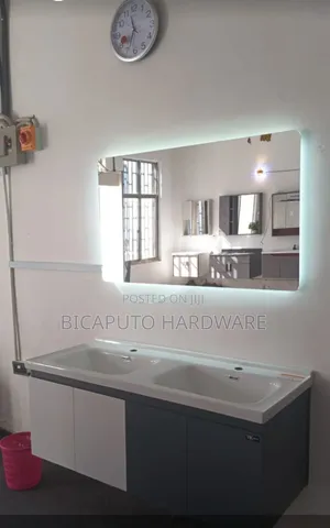 Vanity Cabinet Double na LED Mirror - 1.2m