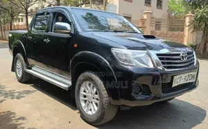 Toyota Hilux Double Cabin 2011 Matt Black