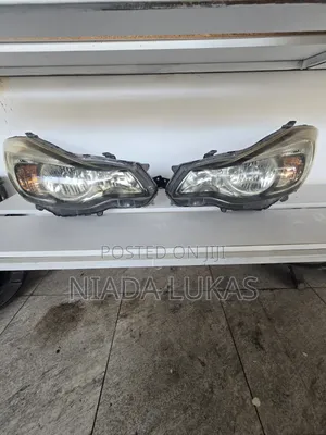 Subaru Impreza N16 Xenon Headlights (Zilizotumika)
