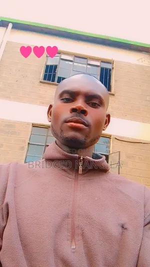 Mhudumu wa Nyumba na Usafi mwenye Uzoefu