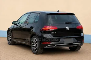Volkswagen Golf 2019 Nyeusi