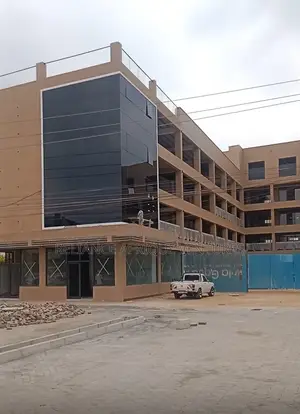 Design Square Mall kwa Kukodisha Kamakis