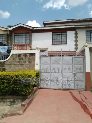 Nyumba ya Vyumba 4 vya Kulala, Jacaranda Estate, Greenspan