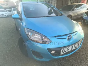Mazda AZ 2012 Bluu