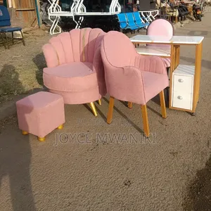 Kompleti ya Manicure na Pedicure