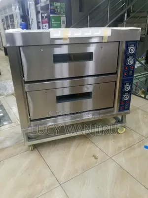 Brand New Commercial Oven - Two Deck, 4 Tray