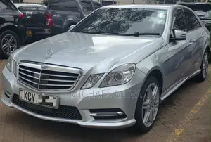 Mercedes-Benz E300 2013 Nyeupe