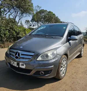 Mercedes-Benz B-Class B180 Petrol 2009