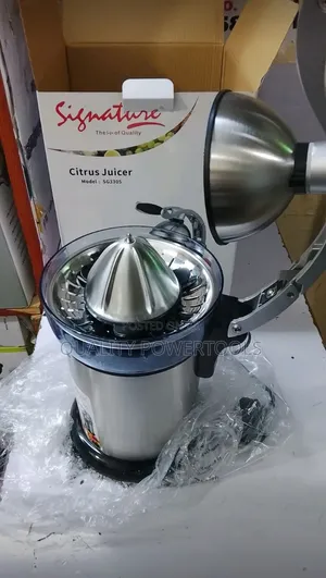Signature Housewares Citrus Juicer