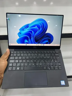 Laptop Dell XPS 13 9370 - Intel Core i7, 16GB RAM, 256GB SSD