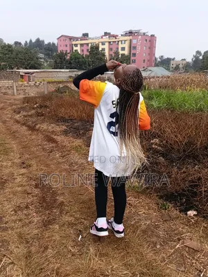 Huduma za Saluni za Kitaalamu - Nywele na Kucha
