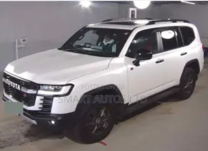 Toyota Land Cruiser LC300 2025 Rangi ya L Pearl