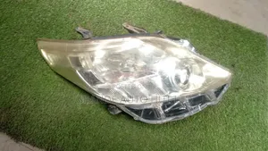 Mataa ya Toyota Alphard (2008)