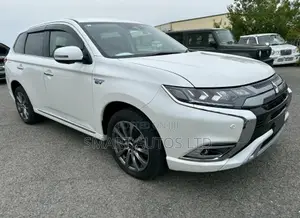 Mitsubishi Outlander 2.4 PHEV AWD 2019 Hybrid SUV
