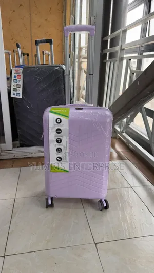 Lilac Rubber Suitcase - Kidogo, Haivunjiki