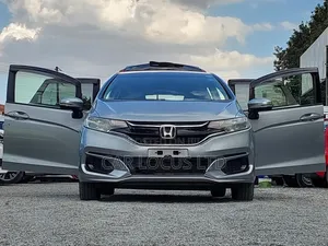 Honda Fit 2019 Nyeupe